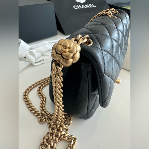 CHANEL 2023 Mini Sweet Camellia Flap Bag NEW PRISTINE CONDITION - Picture 10 of 14